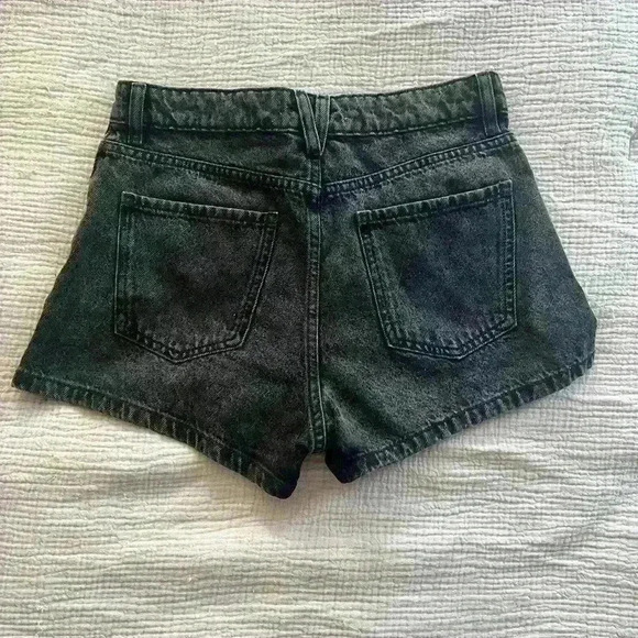 Mango Black Denim mini shorts Size 4 (S) - High Waisted - 100% Cotton - Picture 2 of 3